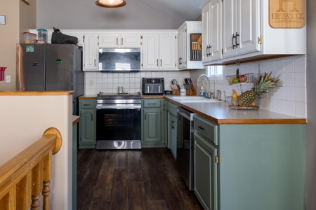Move-in-Ready, Home in Town for Sale in Blair, Nebraska - image 6