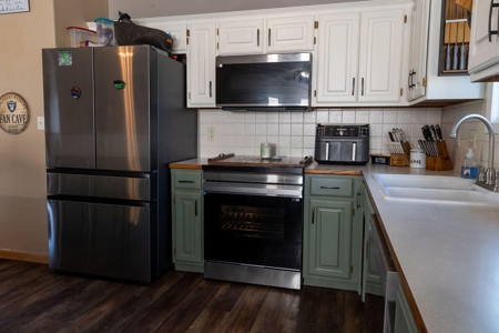 Move-in-Ready, Home in Town for Sale in Blair, Nebraska - image 16