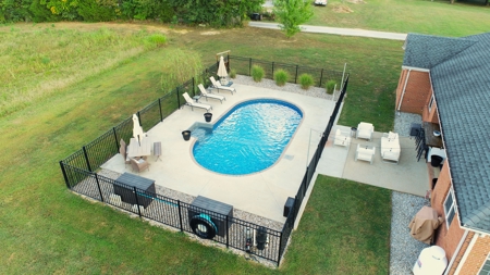 Beautiful 4-Bedroom, 3.5 Bathroom Home Near Barren River Lake - image 9