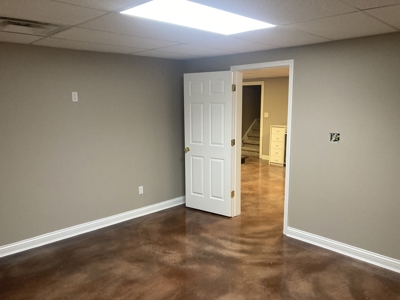 Beautiful 4-Bedroom, 3.5 Bathroom Home Near Barren River Lake - image 45