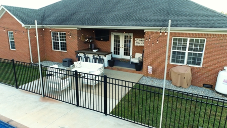 Beautiful 4-Bedroom, 3.5 Bathroom Home Near Barren River Lake - image 3