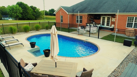 Beautiful 4-Bedroom, 3.5 Bathroom Home Near Barren River Lake - image 8