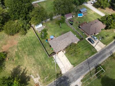 Home for Sale in Pilot Point TX – Shop, RV Parking, Near Square - image 17