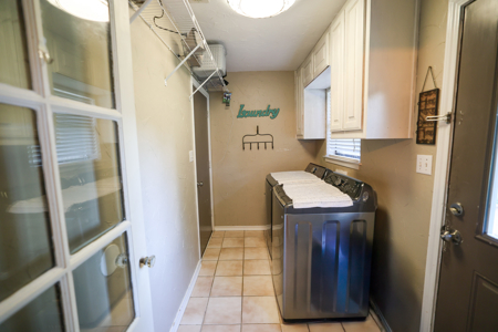 Home for Sale in Pilot Point TX – Shop, RV Parking, Near Square - image 11
