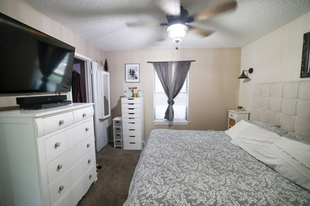 Home for Sale in Pilot Point TX – Shop, RV Parking, Near Square - image 5