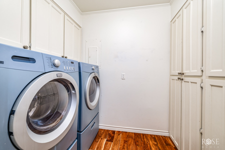 Queens Court Sonora TX Townhouse with Bonus Den & 2-Car Garag - image 13