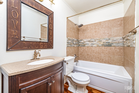 Queens Court Sonora TX Townhouse with Bonus Den & 2-Car Garag - image 23