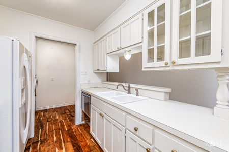 Queens Court Sonora TX Townhouse with Bonus Den & 2-Car Garag - image 11