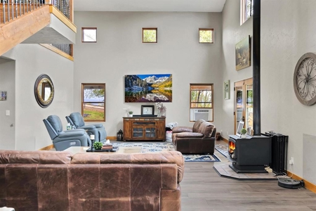 Welcome Home to this stunning 4 Bedroom Mountain Modern Retreat - image 20