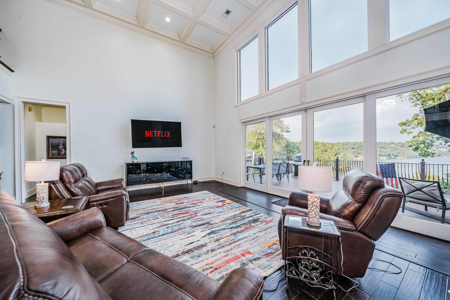 Luxury Water View Home For Sale In Tn With Boat Slips - image 9