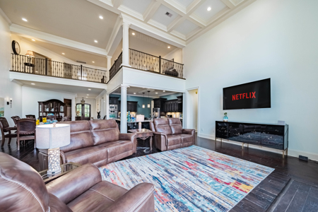 Luxury Water View Home For Sale In Tn With Boat Slips - image 10