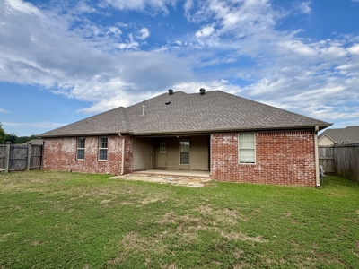 Searcy, AR Home For Sale on Corner Lot - image 45