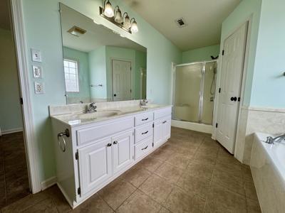 Searcy, AR Home For Sale on Corner Lot - image 17