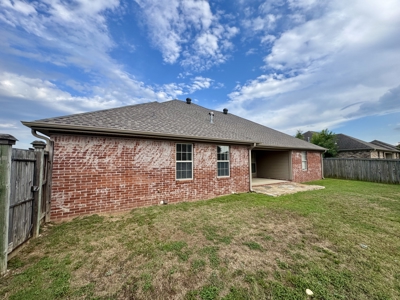 Searcy, AR Home For Sale on Corner Lot - image 44