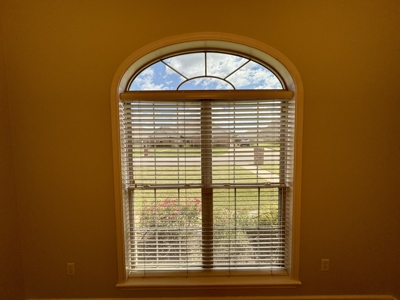 Searcy, AR Home For Sale on Corner Lot - image 12