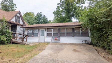 Vintage 1892 Home in Town in the Arkansas Ozarks - image 6