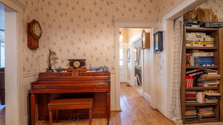 Vintage 1892 Home in Town in the Arkansas Ozarks - image 25