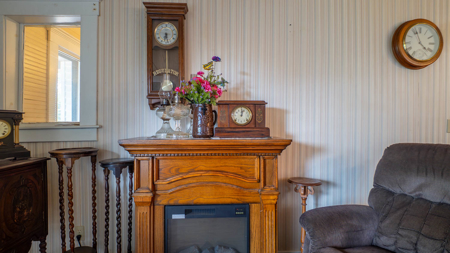 Vintage 1892 Home in Town in the Arkansas Ozarks - image 34