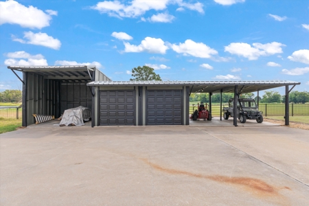 Stunning 29+ Acre Country Estate with Lake, Guest Quarters & Pool - image 40