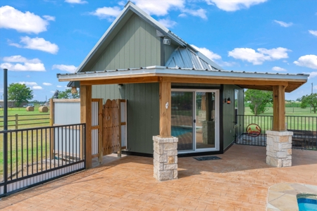 Stunning 29+ Acre Country Estate with Lake, Guest Quarters & Pool - image 36