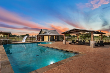 Stunning 29+ Acre Country Estate with Lake, Guest Quarters & Pool - image 31