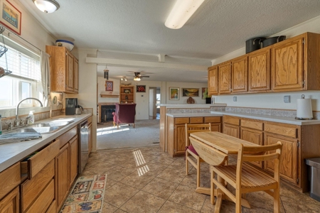 160 Acre Ranch with Arena – Estancia, NM - image 10
