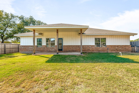 Move-In Ready 3-Bed, 2-Bath Home on Corner Lot in Iowa Park, TX - image 29