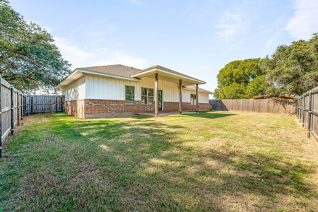 Move-In Ready 3-Bed, 2-Bath Home on Corner Lot in Iowa Park, TX - image 30