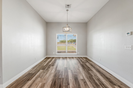 Move-In Ready 3-Bed, 2-Bath Home on Corner Lot in Iowa Park, TX - image 13