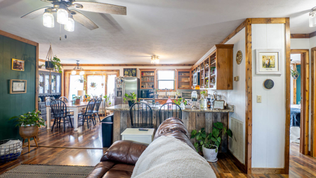 Home in Town near Spring River | Mammoth Spring, Arkansas - image 11