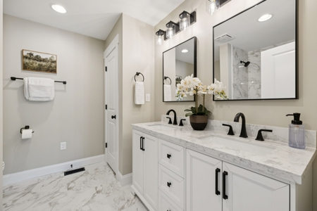 Country Home for Sale in Lewis County, Tennessee - image 32