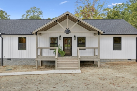 Country Home for Sale in Lewis County, Tennessee - image 3