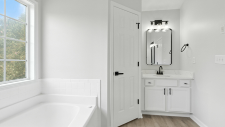 Newly Renovated Home Minutes from Lake Lanier/ Top Rated Schools! - image 4