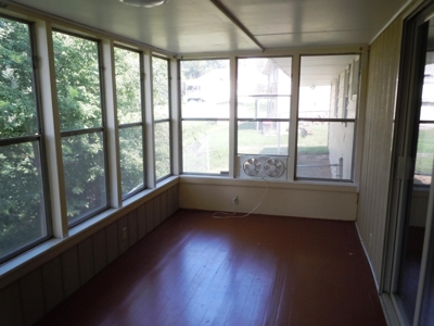 Move-in-Ready Country Home for Sale in Missouri Valley, Iowa - image 27