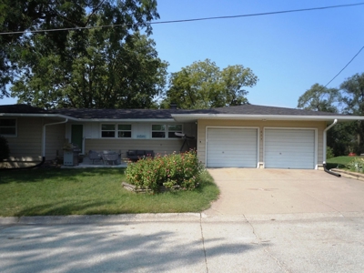 Move-in-Ready Country Home for Sale in Missouri Valley, Iowa - image 2