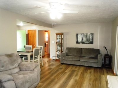 Move-in-Ready Country Home for Sale in Missouri Valley, Iowa - image 6
