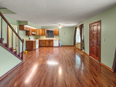 Multi-Property Auction with Home & 28.1 Acres in Warren Co. - image 5