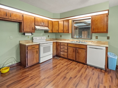 Multi-Property Auction with Home & 28.1 Acres in Warren Co. - image 24