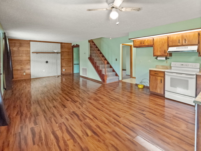 Multi-Property Auction with Home & 28.1 Acres in Warren Co. - image 7