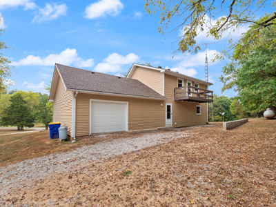 Multi-Property Auction with Home & 28.1 Acres in Warren Co. - image 3