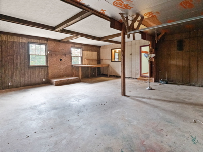 Multi-Property Auction with Home & 28.1 Acres in Warren Co. - image 17