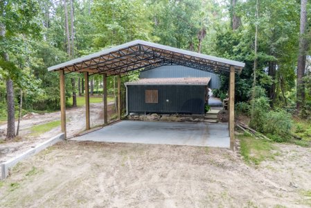 4 Bed 2.5 Bath POOL HOME on 5.31 Acres on Millhopper Rd - image 17