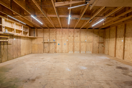 4 Bed 2.5 Bath POOL HOME on 5.31 Acres on Millhopper Rd - image 13