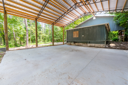 4 Bed 2.5 Bath POOL HOME on 5.31 Acres on Millhopper Rd - image 11