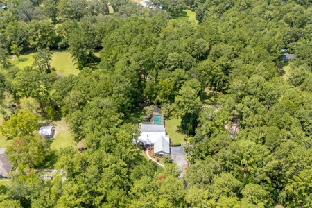 4 Bed 2.5 Bath POOL HOME on 5.31 Acres on Millhopper Rd - image 39
