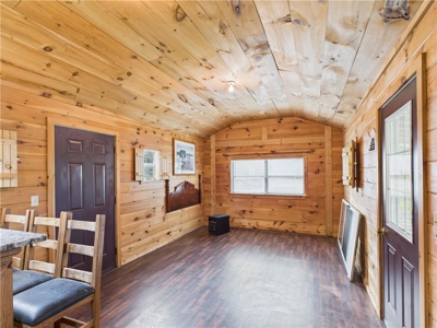 Luxury Log Cabin on 9.95 Acres with Ozark Mountain Views For Sale - image 37