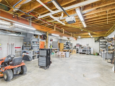 Luxury Log Cabin on 9.95 Acres with Ozark Mountain Views For Sale - image 27