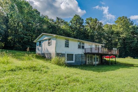 Country Home for Sale in Salem VA - image 32
