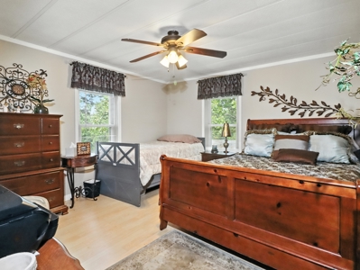 Lake Home with 2 Home and 3 Stall Boat Dock on Bull Shoals Lake - image 29