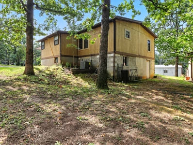 Lake Home with 2 Home and 3 Stall Boat Dock on Bull Shoals Lake - image 16